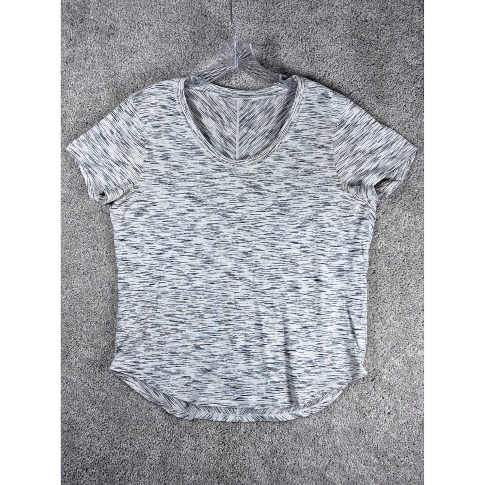 Lululemon Womens T Shirt Size‎ Medium Heathered Gray V Neck Athleisure Top